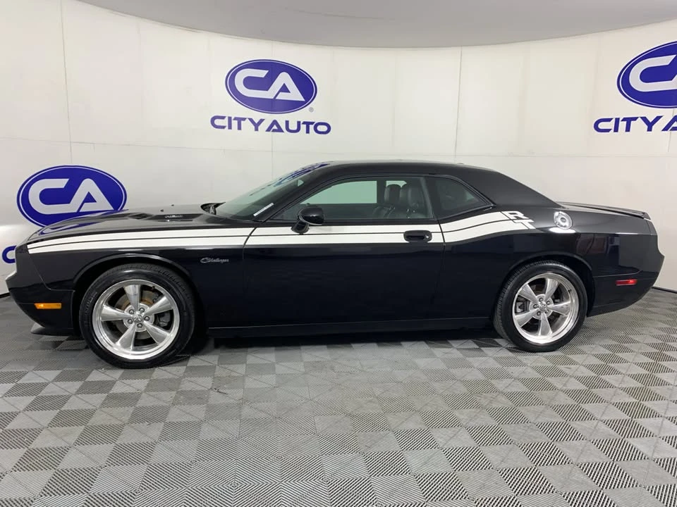 2010 Dodge Challenger 3rd Gen - Image 6 of 10