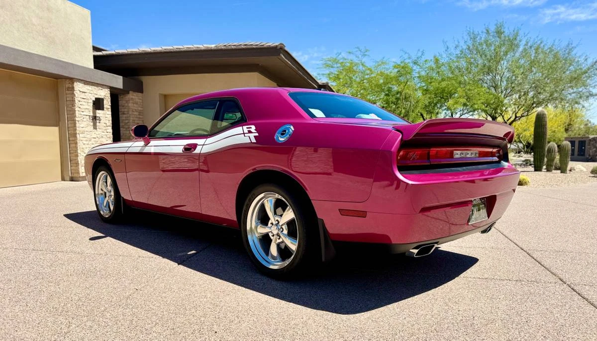 2010 Dodge Challenger 3rd Gen - Image 7 of 23