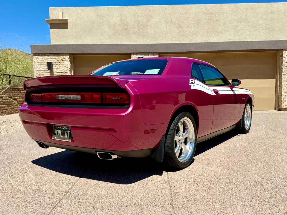 2010 Dodge Challenger 3rd Gen - Image 8 of 23