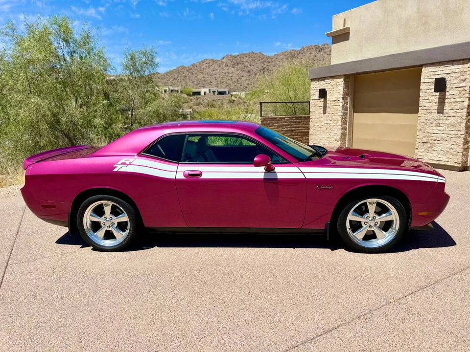 2010 Dodge Challenger 3rd Gen - Image 2 of 23