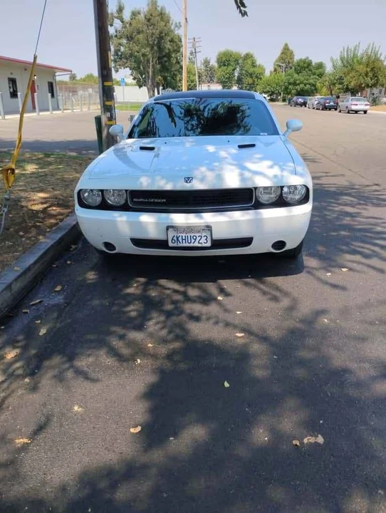 2010 Dodge Challenger 3rd Gen - Image 6 of 6
