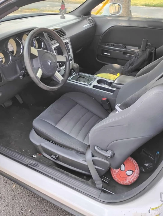 2010 Dodge Challenger 3rd Gen - Image 3 of 6