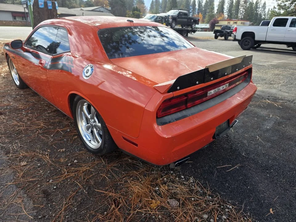 2010 Dodge Challenger 3rd Gen - Image 3 of 4