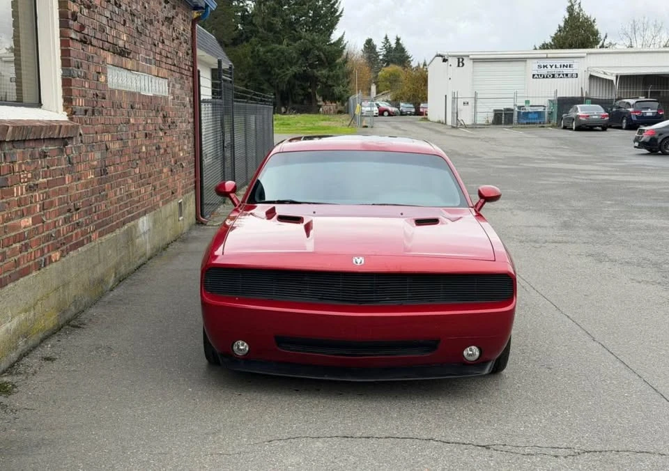 2010 Dodge Challenger 3rd Gen - Image 6 of 11