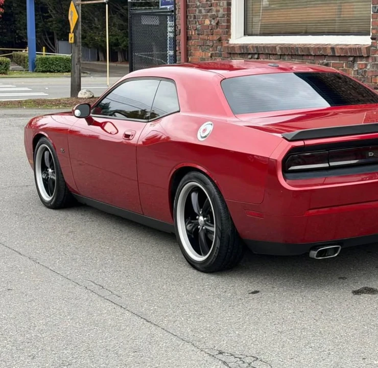 2010 Dodge Challenger 3rd Gen - Image 4 of 11