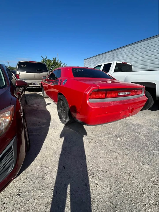 2010 Dodge Challenger 3rd Gen - Image 11 of 14