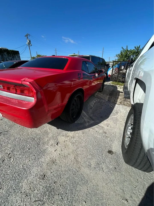 2010 Dodge Challenger 3rd Gen - Image 12 of 14