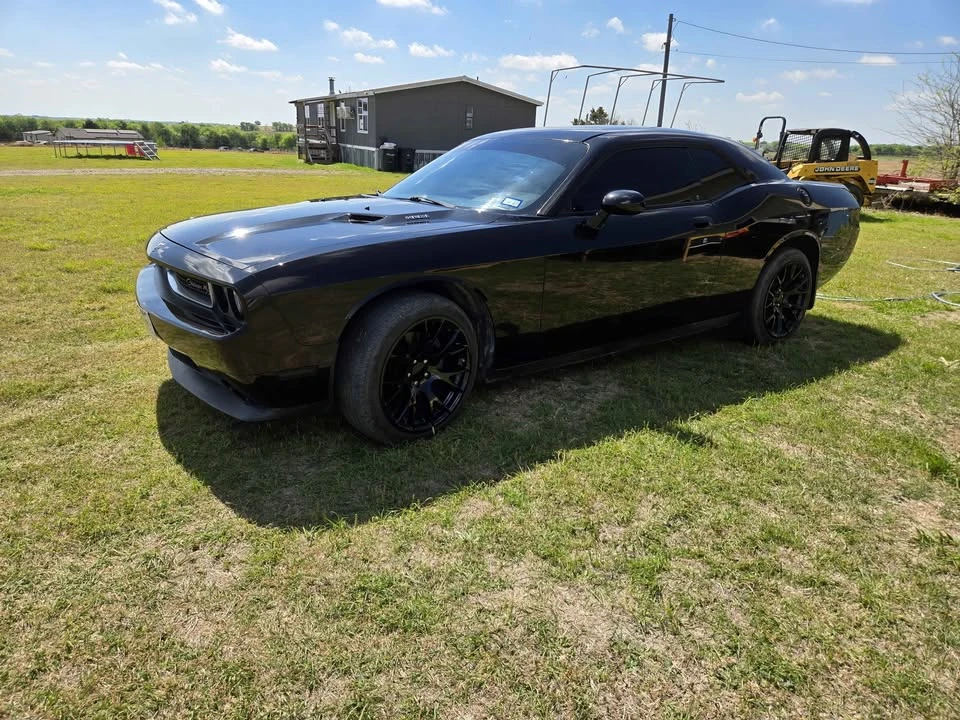 2010 Dodge Challenger 3rd Gen - Image 5 of 10