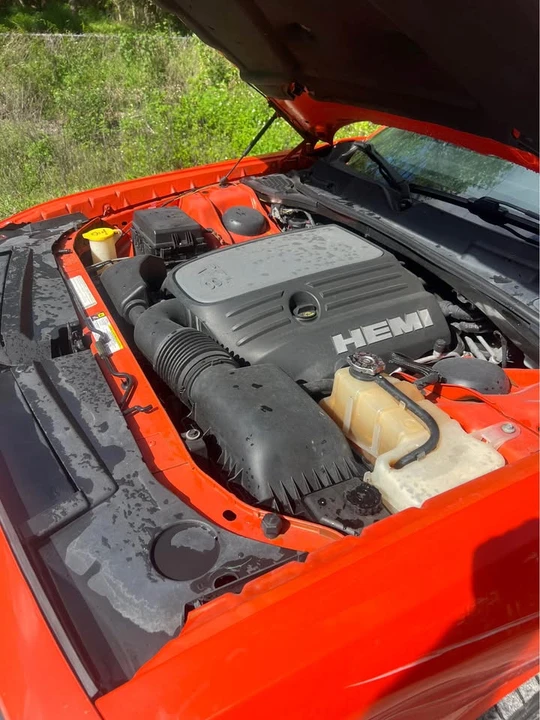 2010 Dodge Challenger 3rd Gen - Image 5 of 20