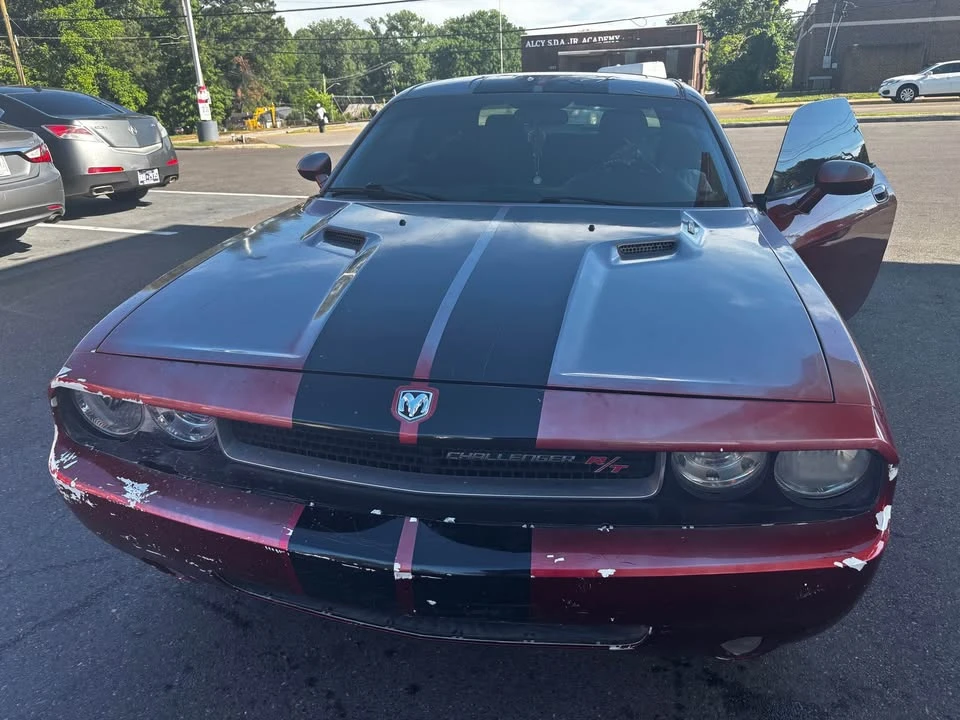 2010 Dodge Challenger 3rd Gen - Image 3 of 8