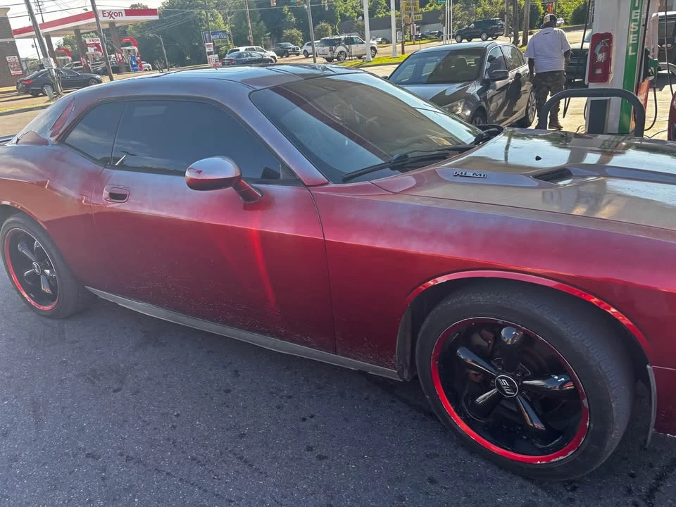 2010 Dodge Challenger 3rd Gen - Image 5 of 8