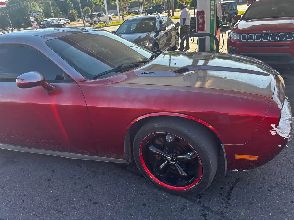2010 Dodge Challenger 3rd Gen - Image 2 of 8