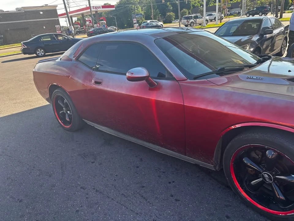 2010 Dodge Challenger 3rd Gen - Image 6 of 8