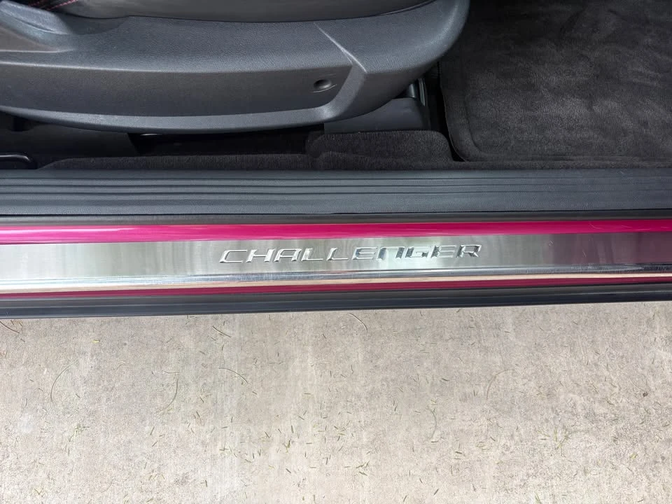 2010 Dodge Challenger 3rd Gen - Image 10 of 19