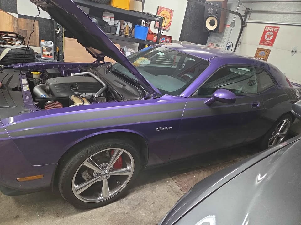 2010 Dodge Challenger 3rd Gen - Image 8 of 10
