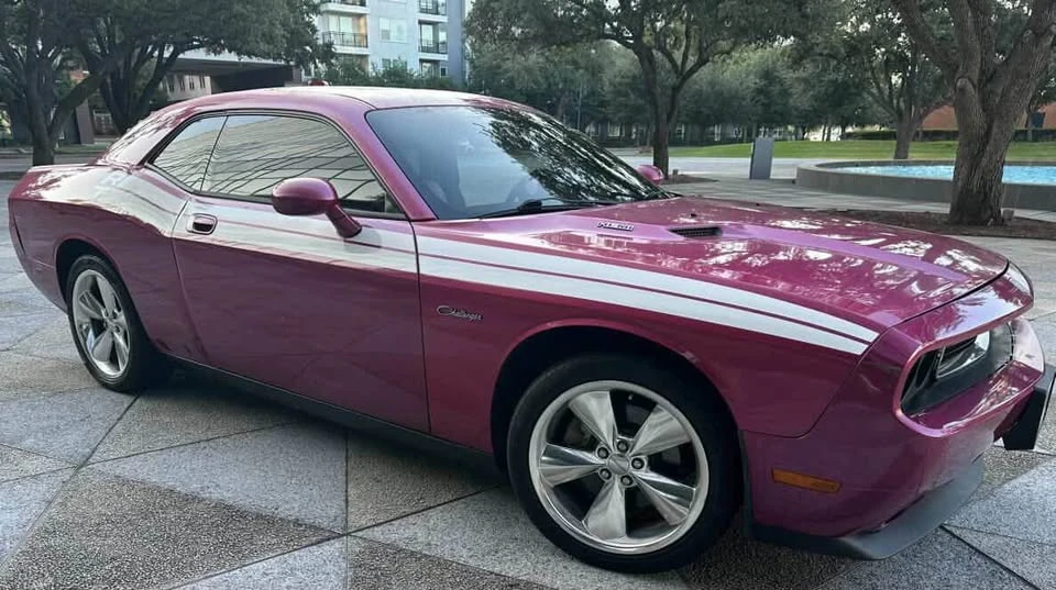 2010 Dodge Challenger 3rd Gen - Image 7 of 20