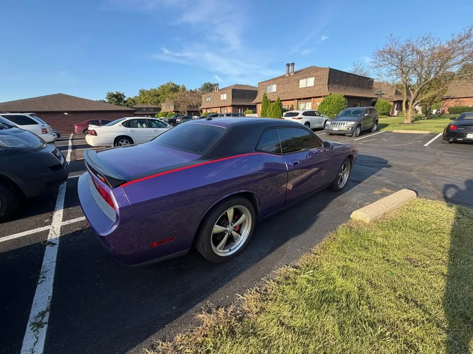 2010 Dodge Challenger 3rd Gen - Image 10 of 13