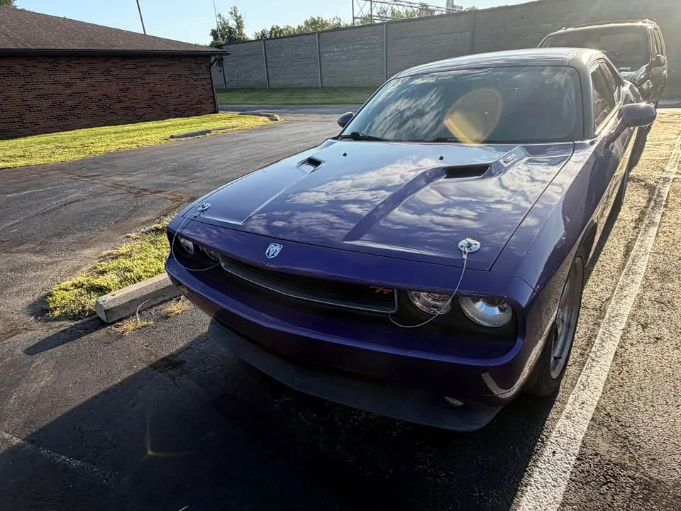 2010 Dodge Challenger 3rd Gen - Image 6 of 13