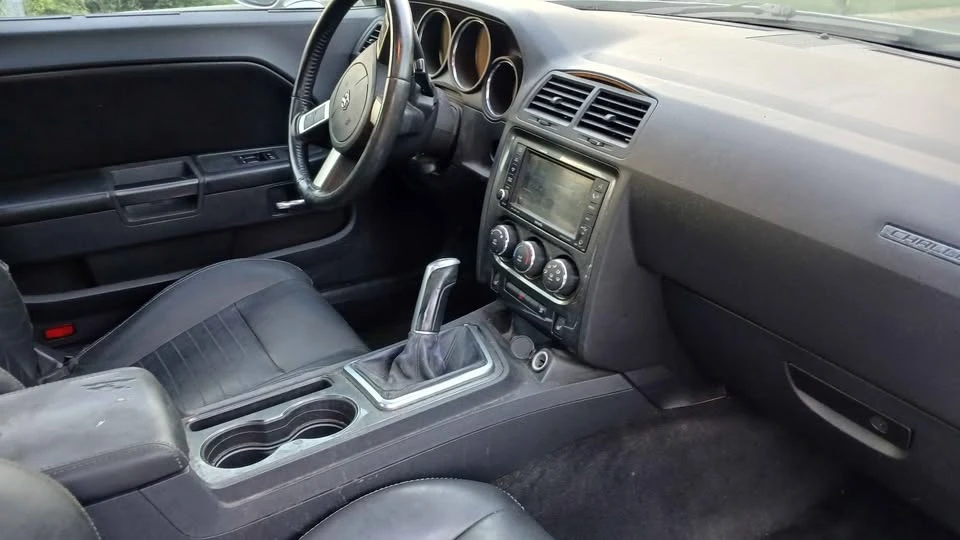 2010 Dodge Challenger 3rd Gen - Image 14 of 19