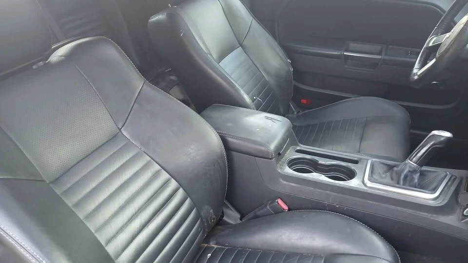 2010 Dodge Challenger 3rd Gen - Image 11 of 19