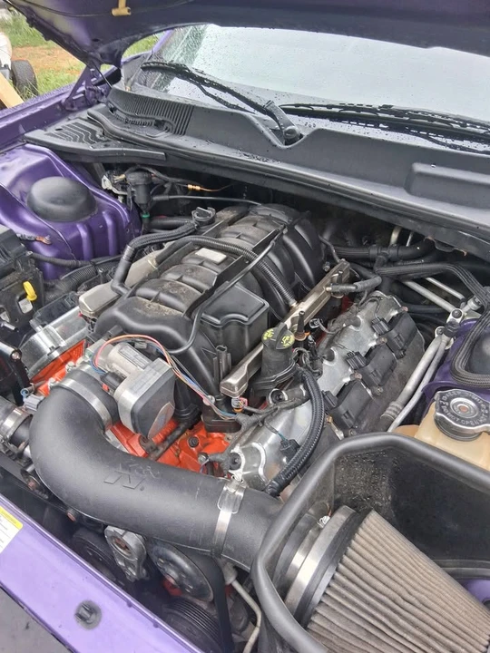 2010 Dodge Challenger 3rd Gen - Image 5 of 6