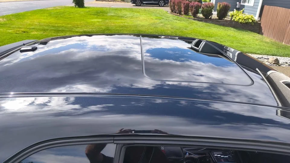 2010 Dodge Challenger 3rd Gen - Image 5 of 17
