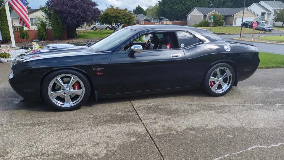 2010 Dodge Challenger 3rd Gen - Image 2 of 17