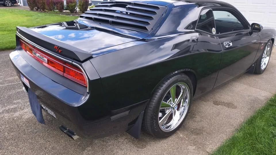 2010 Dodge Challenger 3rd Gen - Image 10 of 17