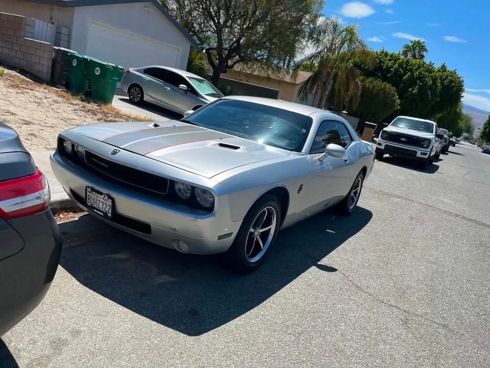 2010 Dodge Challenger 3rd Gen - Image 9 of 9