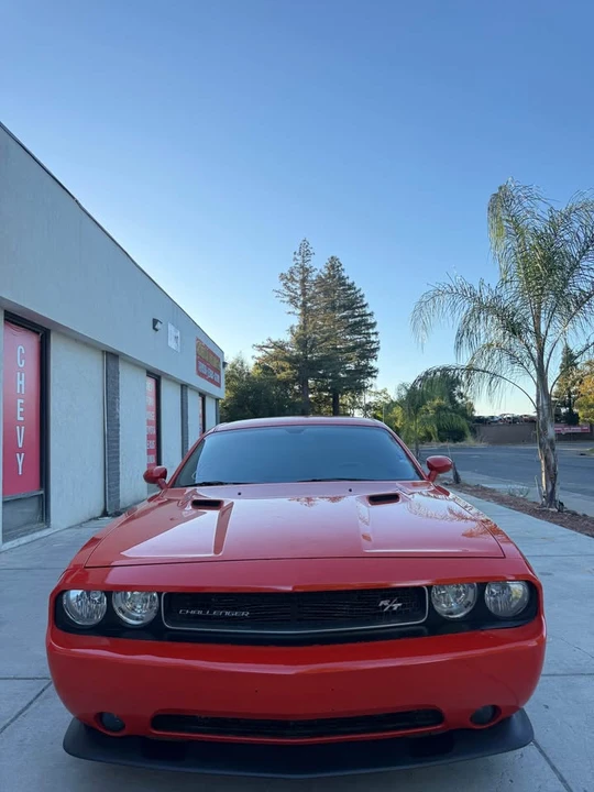 2010 Dodge Challenger 3rd Gen - Image 3 of 14