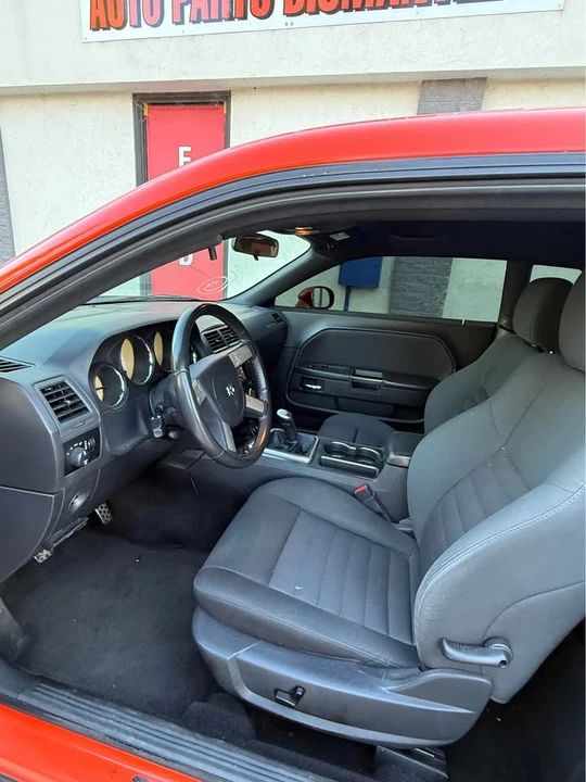 2010 Dodge Challenger 3rd Gen - Image 8 of 14