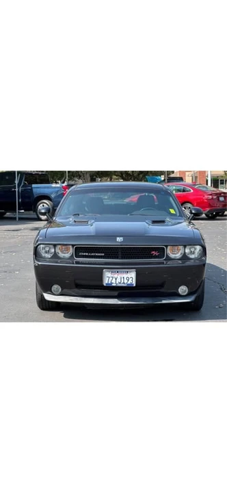 2010 Dodge Challenger 3rd Gen - Image 8 of 16