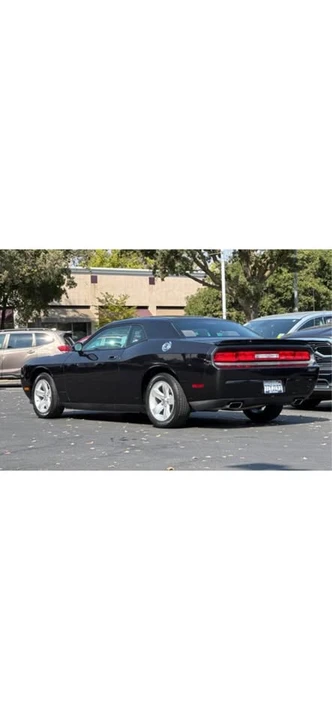 2010 Dodge Challenger 3rd Gen - Image 5 of 16