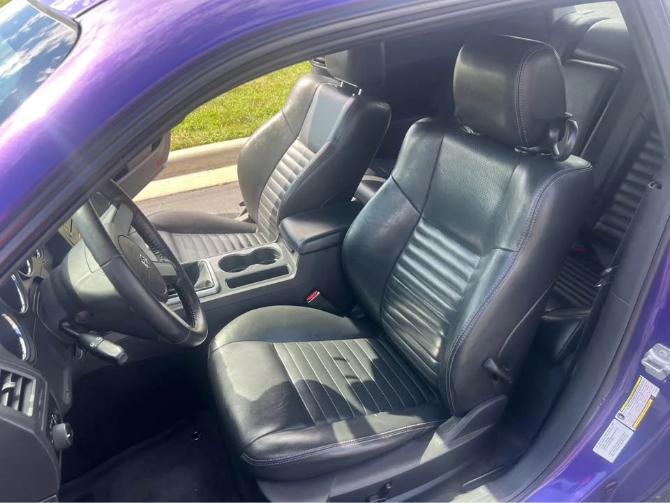 2010 Dodge Challenger 3rd Gen - Image 8 of 10