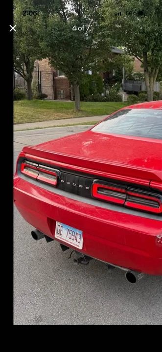 2010 Dodge Challenger 3rd Gen - Image 2 of 3