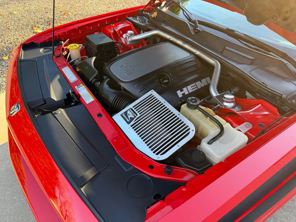2010 Dodge Challenger 3rd Gen - Image 17 of 21