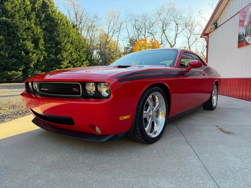 2010 Dodge Challenger 3rd Gen - Image 3 of 21
