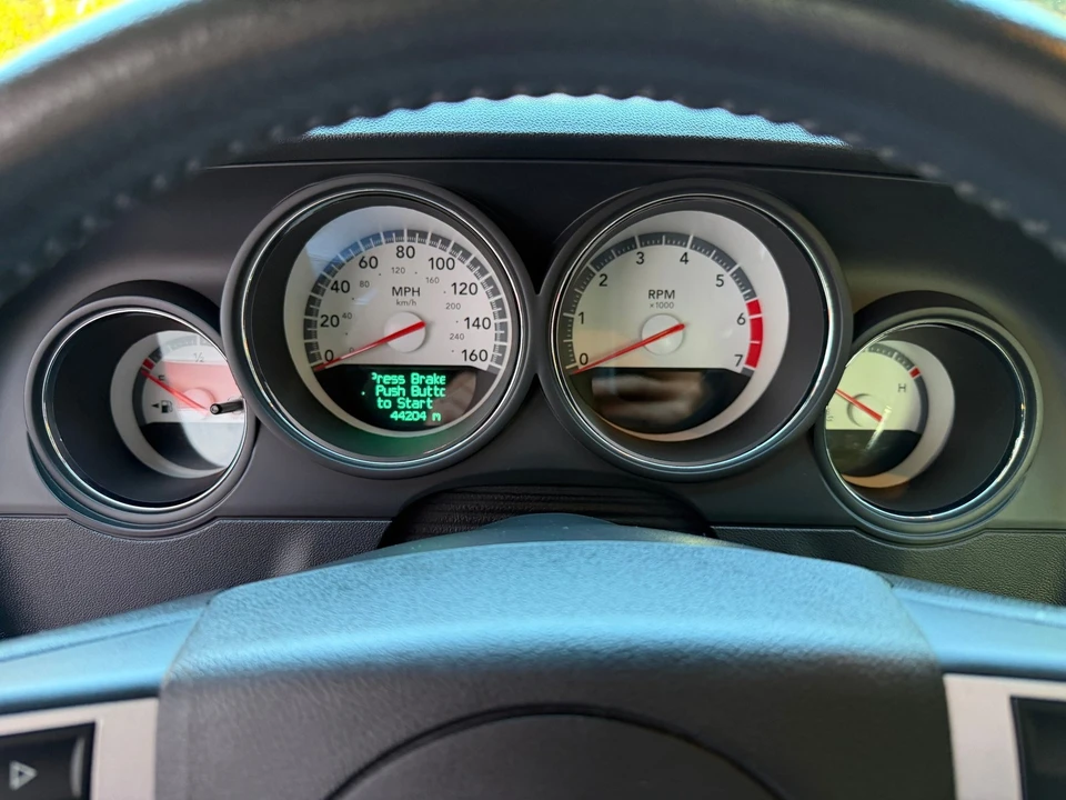 2010 Dodge Challenger 3rd Gen - Image 12 of 21
