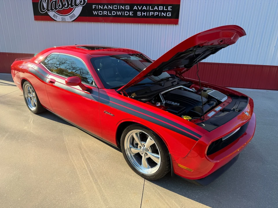 2010 Dodge Challenger 3rd Gen - Image 20 of 21
