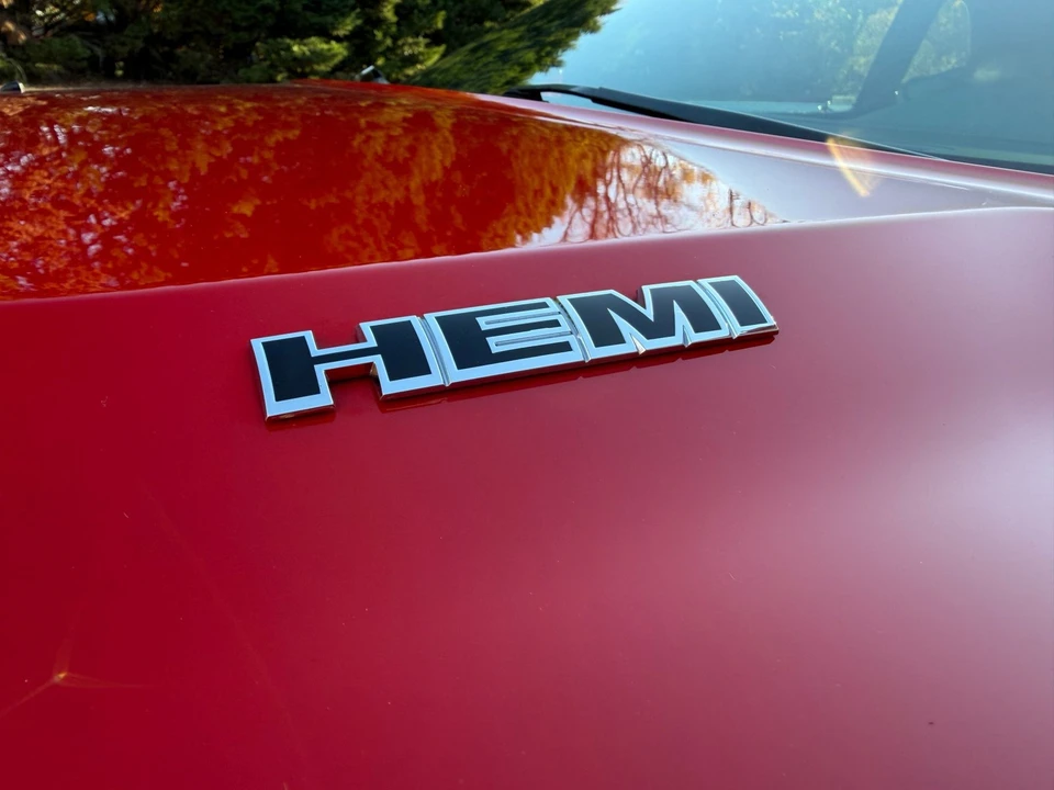 2010 Dodge Challenger 3rd Gen - Image 14 of 21