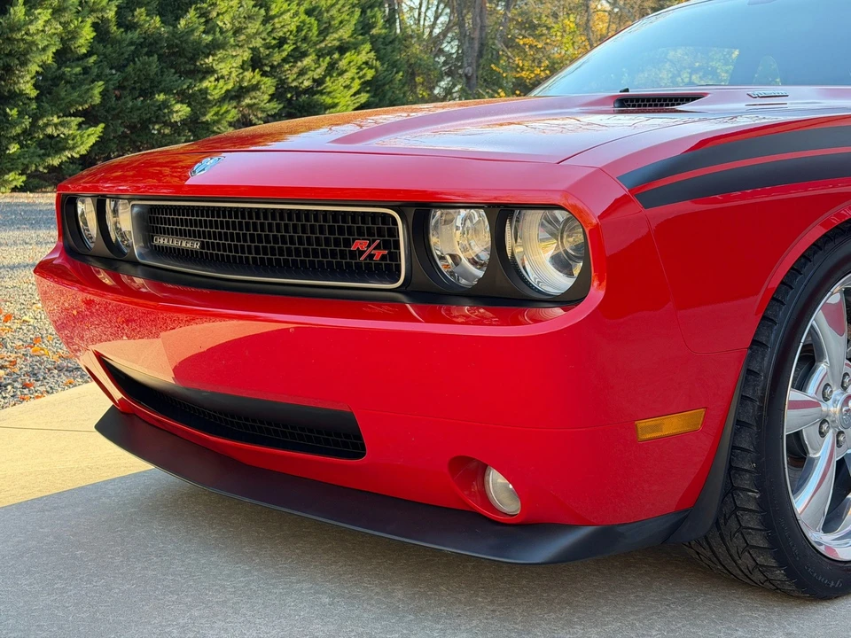 2010 Dodge Challenger 3rd Gen - Image 2 of 21
