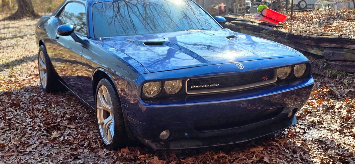 2010 Dodge Challenger 3rd Gen - Image 5 of 12