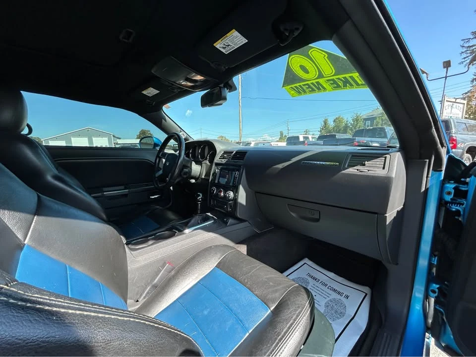 2010 Dodge Challenger 3rd Gen - Image 19 of 20