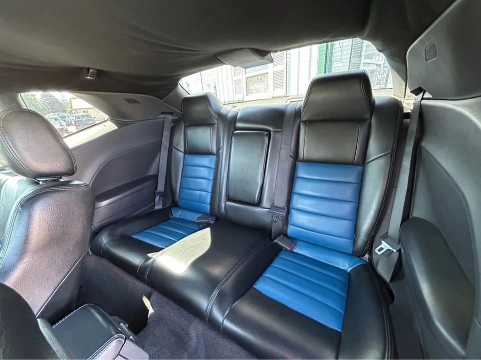 2010 Dodge Challenger 3rd Gen - Image 17 of 20