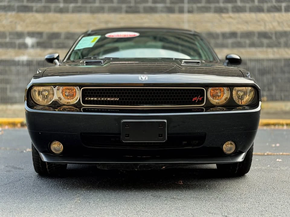 2010 Dodge Challenger 3rd Gen - Image 5 of 20