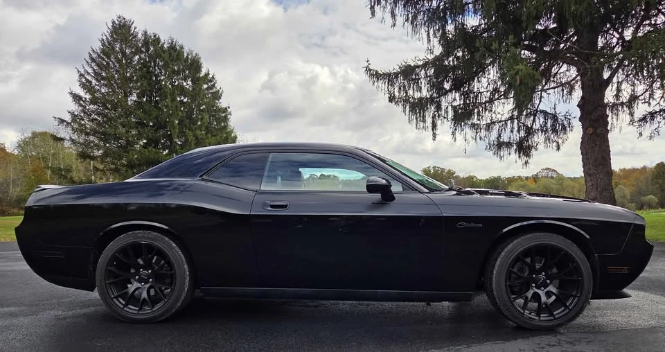 2010 Dodge Challenger 3rd Gen - Image 3 of 16