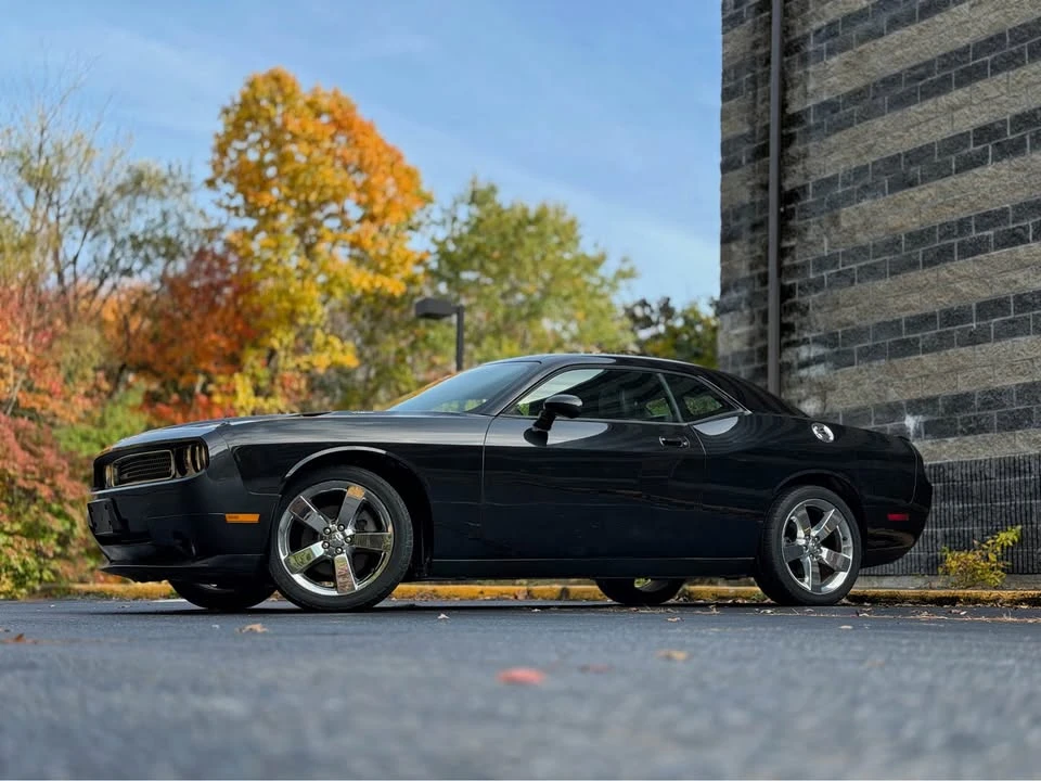 2010 Dodge Challenger 3rd Gen - Image 6 of 20