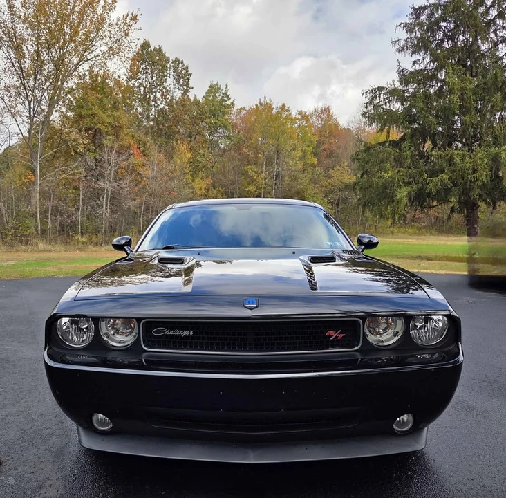 2010 Dodge Challenger 3rd Gen - Image 5 of 16
