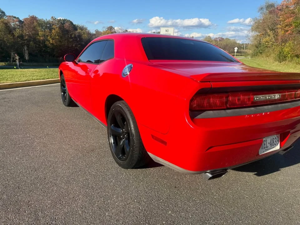 2010 Dodge Challenger 3rd Gen - Image 7 of 10