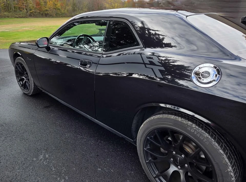 2010 Dodge Challenger 3rd Gen - Image 4 of 16